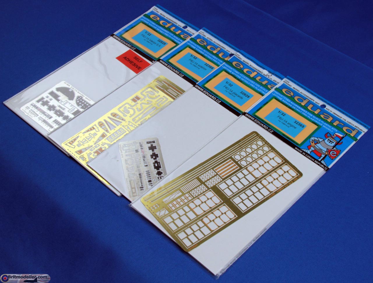Eduard 1/32 mask for F4U-1A for Tamiya kit - JX176 Eduard 1/32 mask for F4U-1A for Tamiya kit - JX176