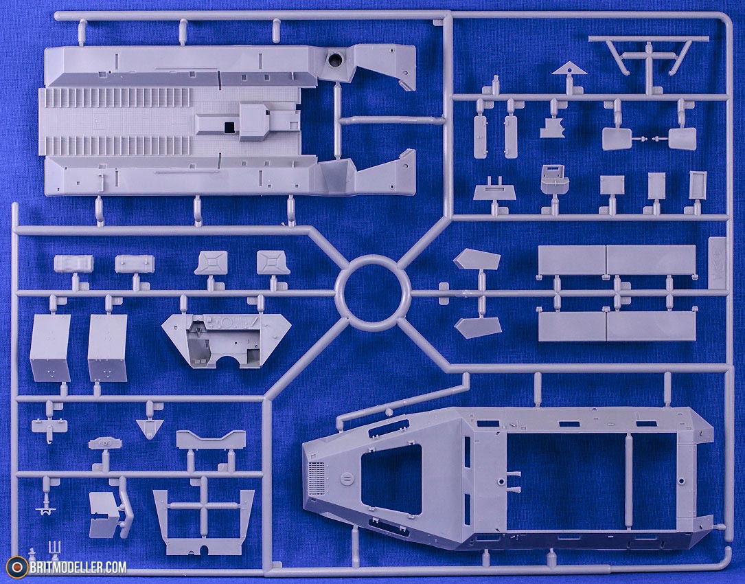 Sd.Kfz.251/1 Ausf.A (03295) 1:35 Revell - Kits