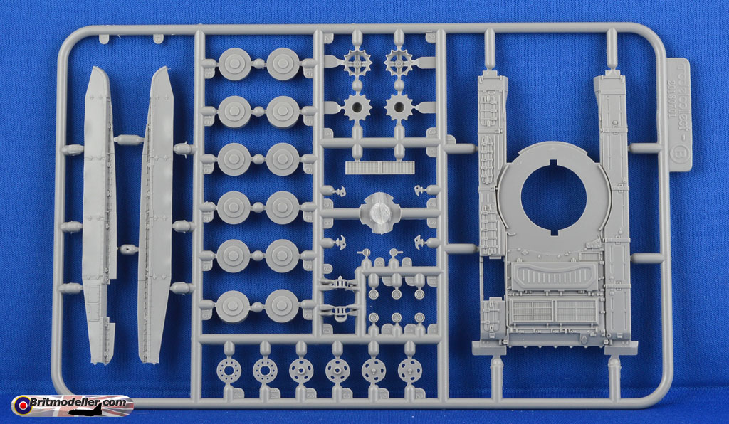 T-72A Main Battle Tank - 1:72 Modelcollect - Kits - Britmodeller.com