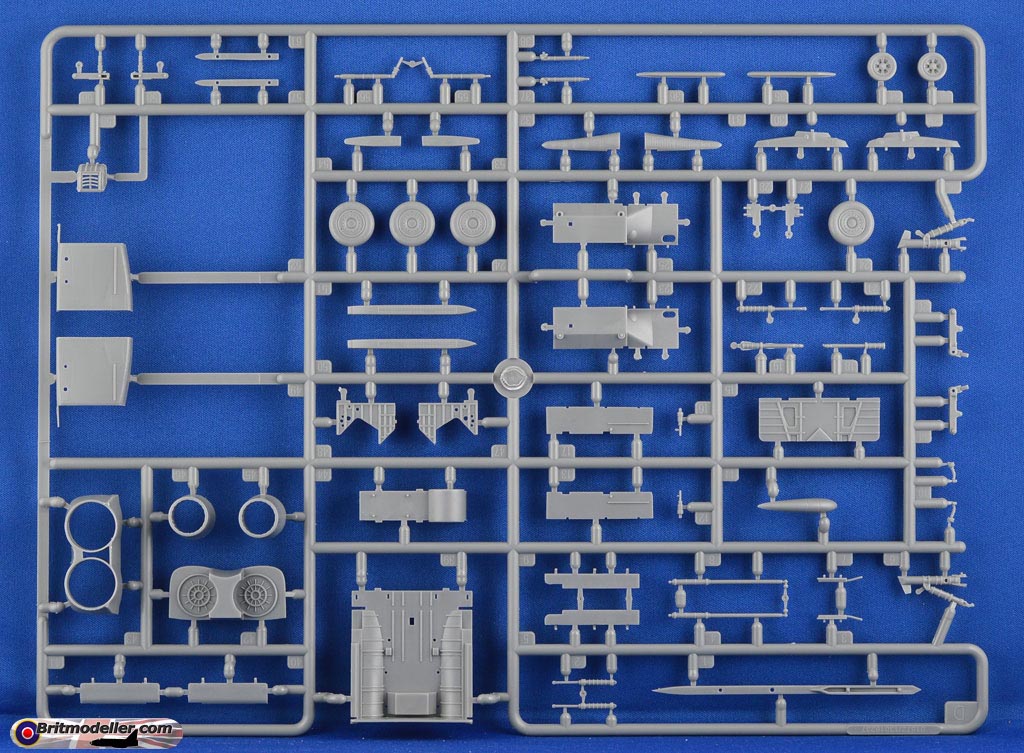 Sukhoi Su-24M Fencer D - 1:72 Trumpeter - Kits - Britmodeller.com