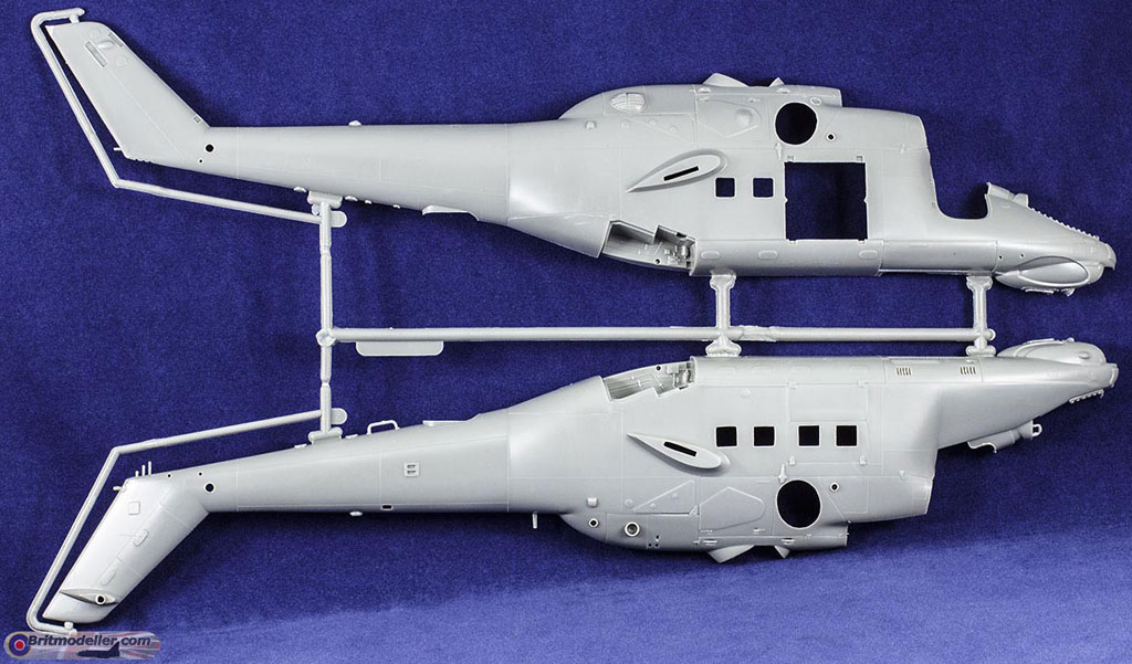 1/48　 Revell 　レベル 　 Mi-24D 　　美品 1/48 Revell Mi-24D HIND Attack Helicopter - Mi-24 - iModeler