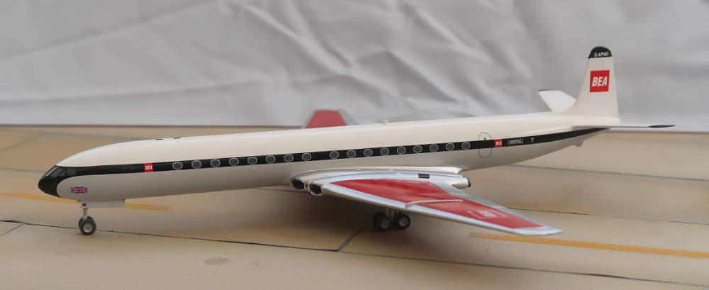 DH Comet, BEA Red Square. 1/144 Airfix with 26Decals - Ready