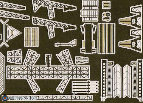 Mast%20and%20fittings2.jpg
