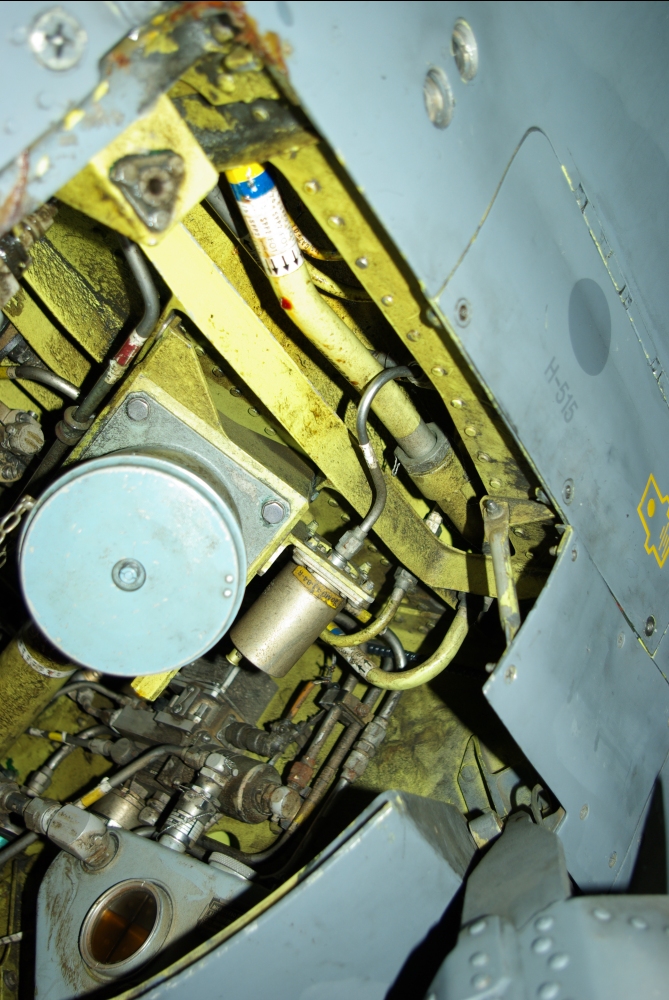 fuelbay5.jpg