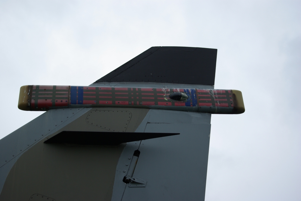 226ocu-tail1.jpg