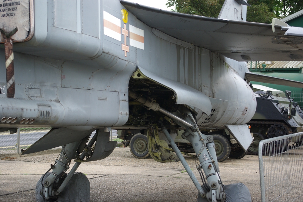 41sqn-grey.jpg