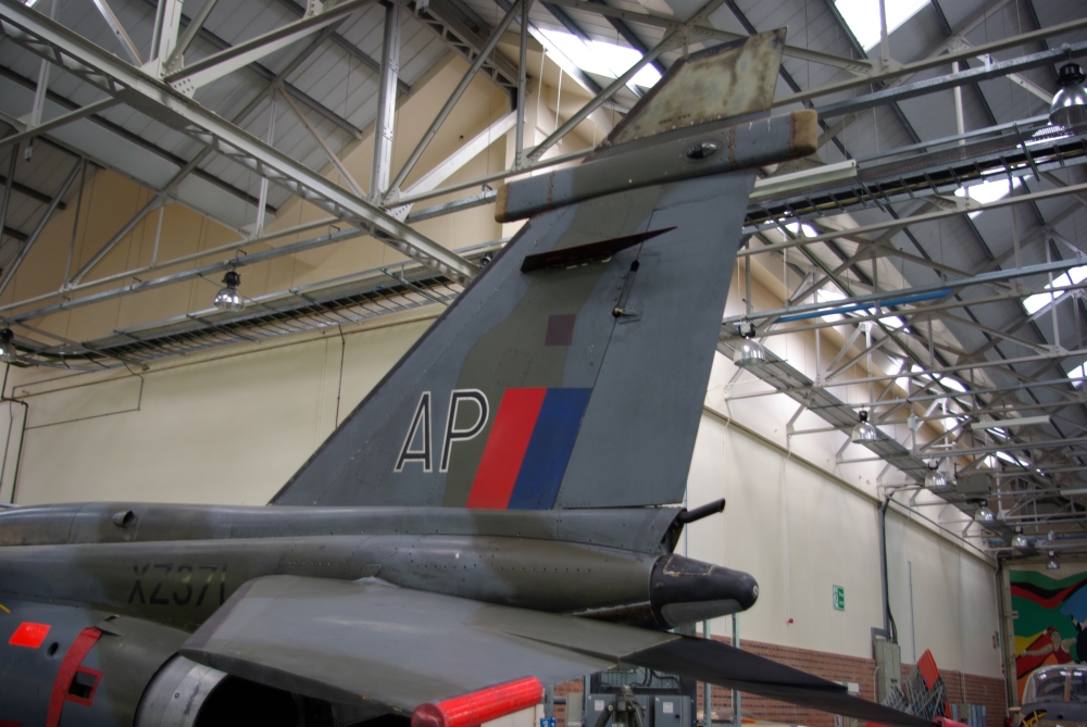 tail12.jpg