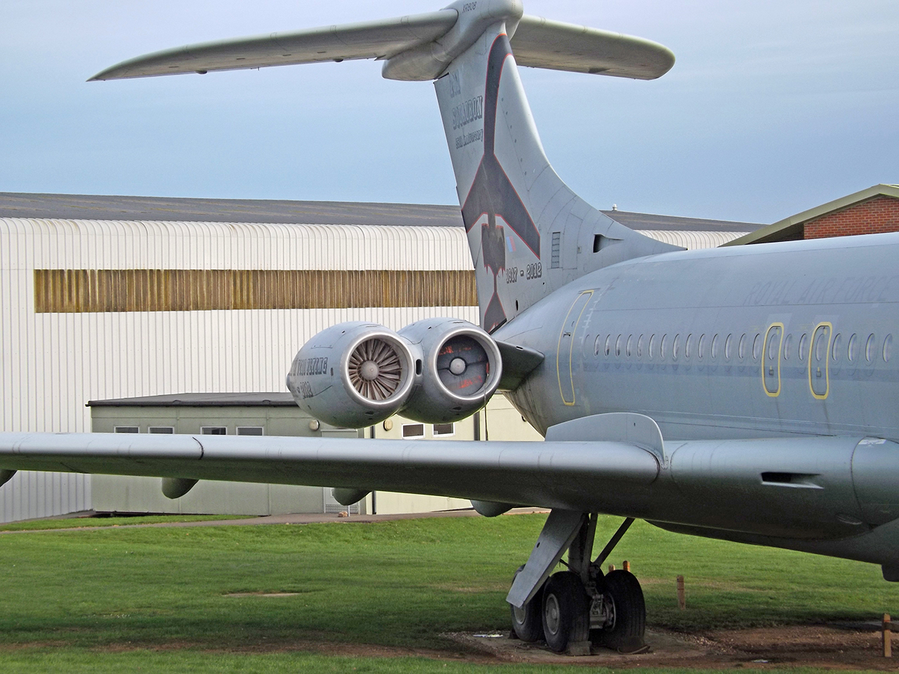 Vickers VC-10 RAF C1K XR808 - Jet & Rocket engined Aircraft
