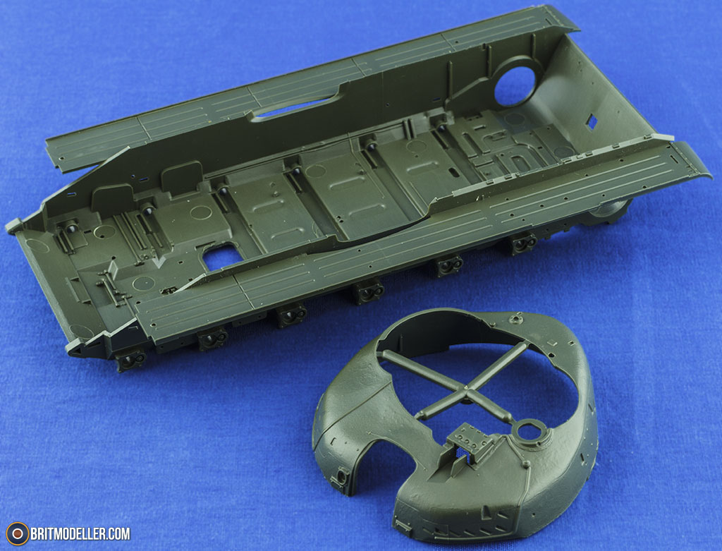 T 72m2 Moderna Slovakian Mbt 35a039 1 35 Amusing Hobby Via Albion Alloys Kits Britmodeller Com