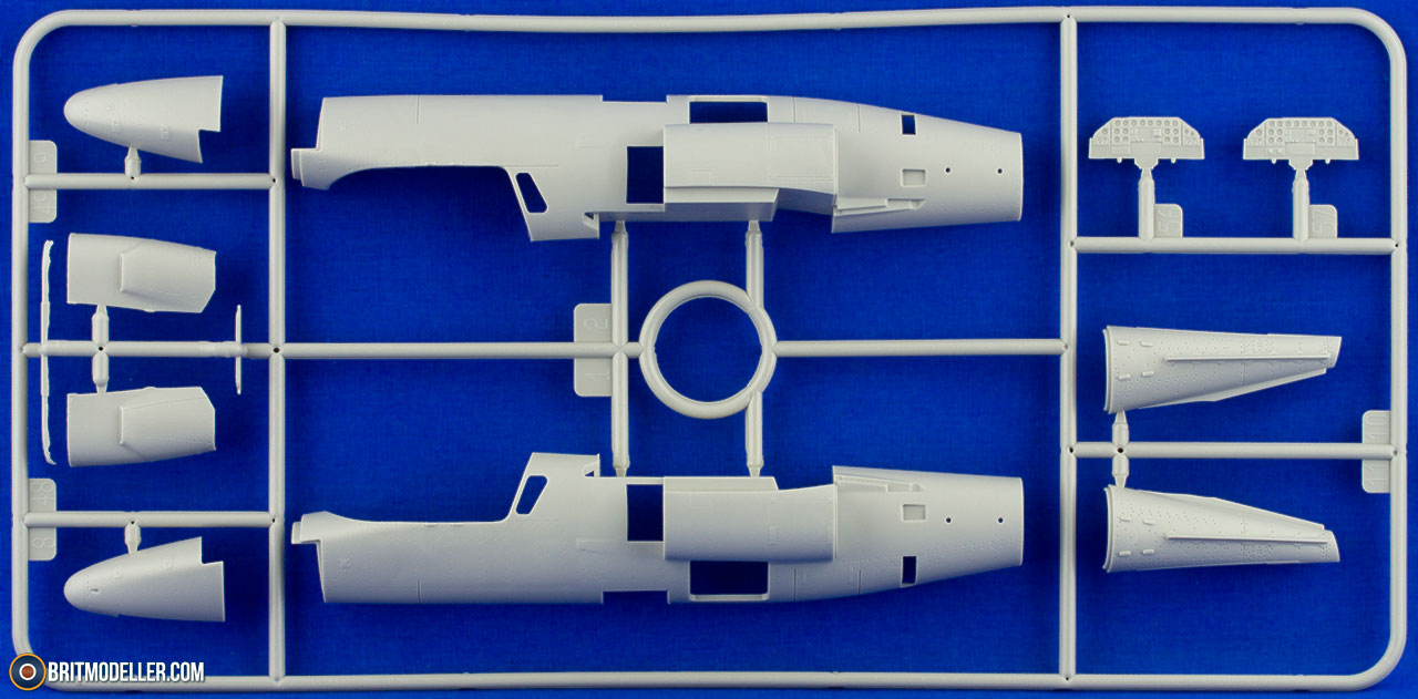 Saab Sk.60 Swedish Trainer & Strike Aircraft (48-A005) 1:48