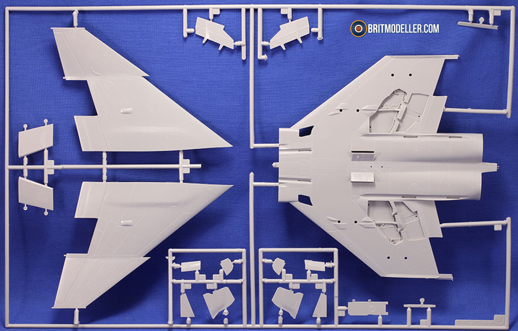 1/48 飛行機モデル ブリティッシュ ファントム FGR.2 Revell