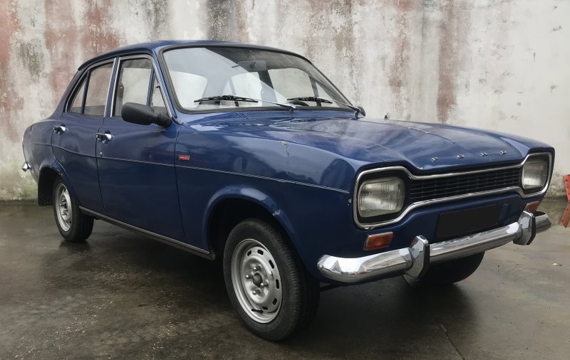 Ford Escort Mk1 Marine/Dark Blue - acrylic model paint equivalent ...