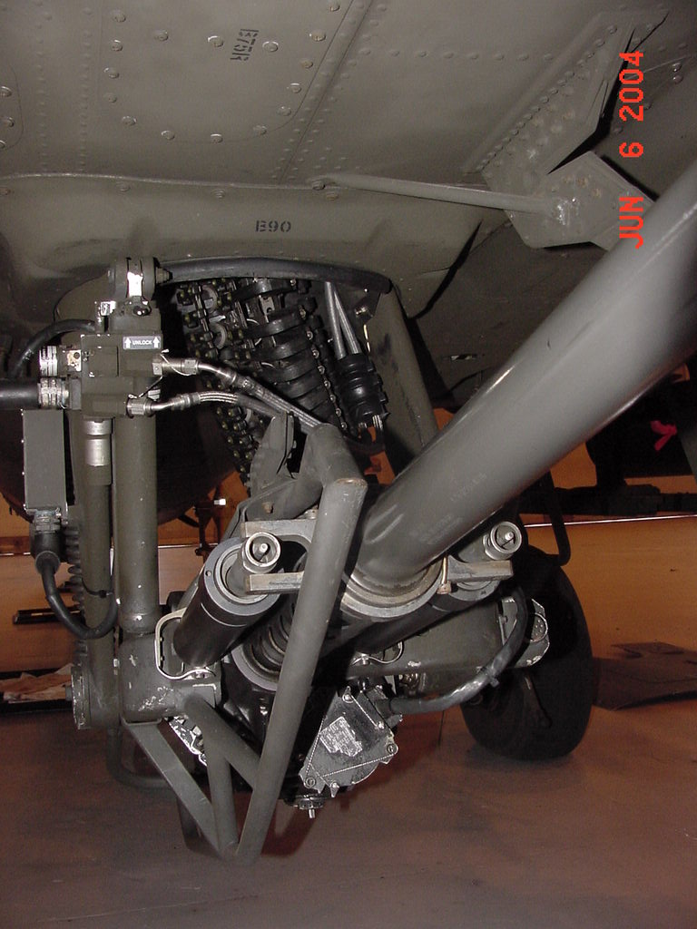 Boeing AH-64 Apache - US Army - Rotary Wing Aircraft Walkarounds ...